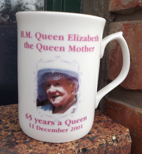 2001 queen mum - queen, 65
